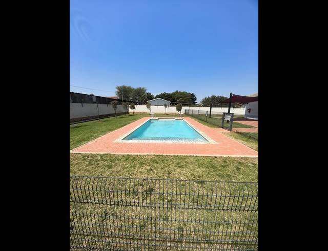 1 BEDROOM APARTMENT RENTED IN NORTON PARK